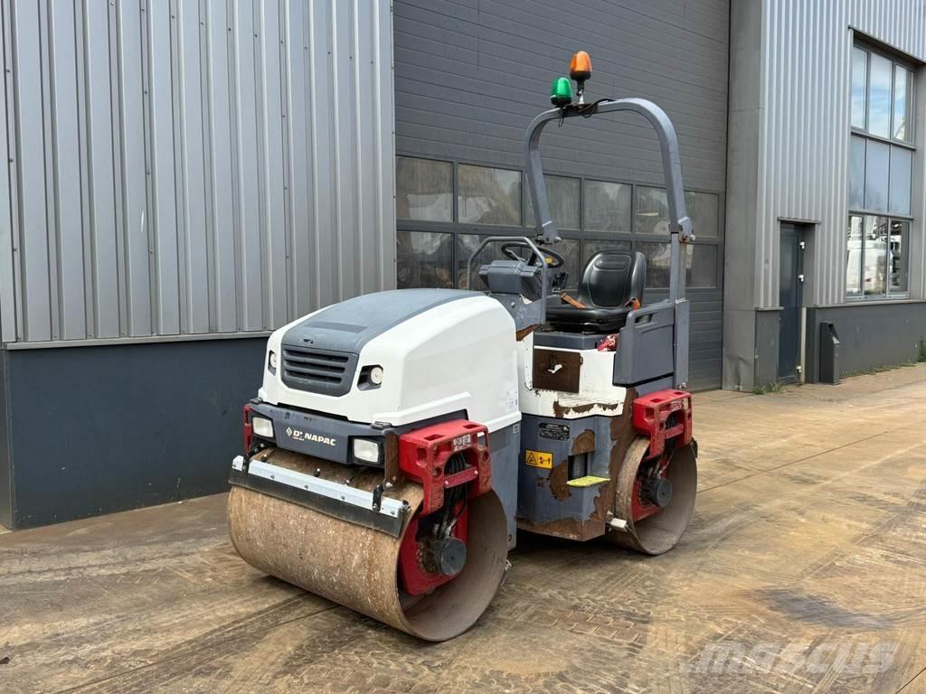 Dynapac CC1200 Ikerdobos hengerek