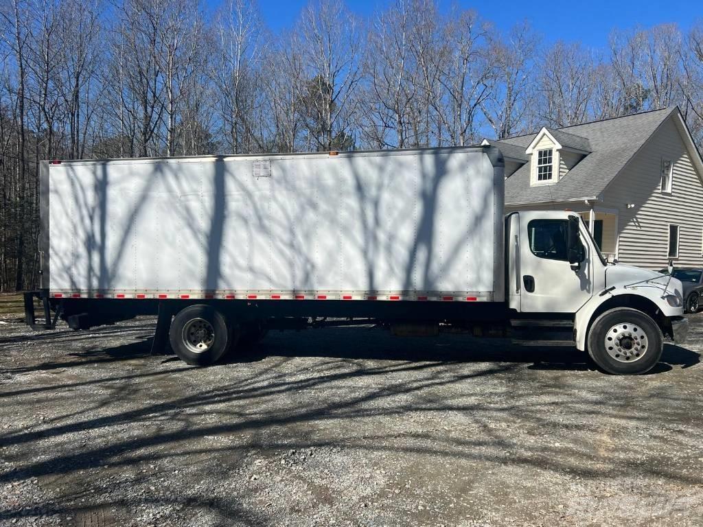 Freightliner M2106 Egyéb