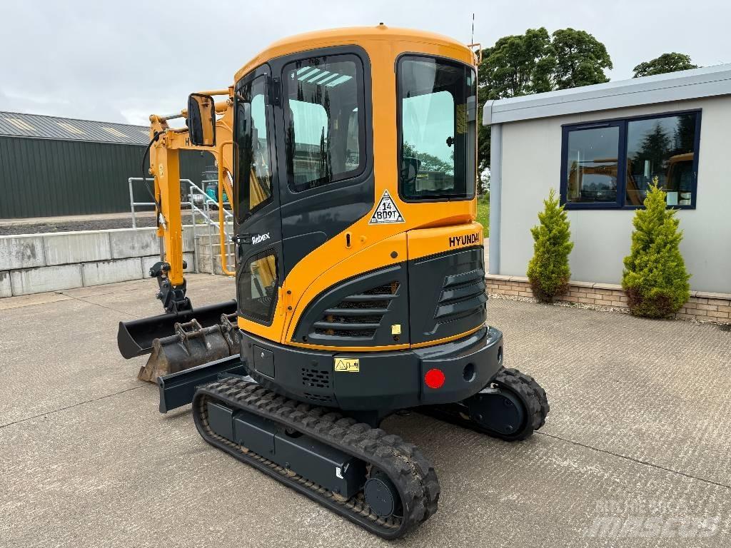 Hyundai R25Z-9 AK Mini kotrók < 7t