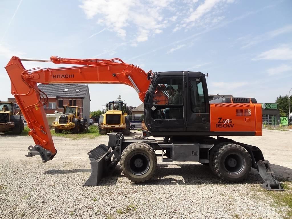 Hitachi ZX 160 W Gumikerekes kotrók