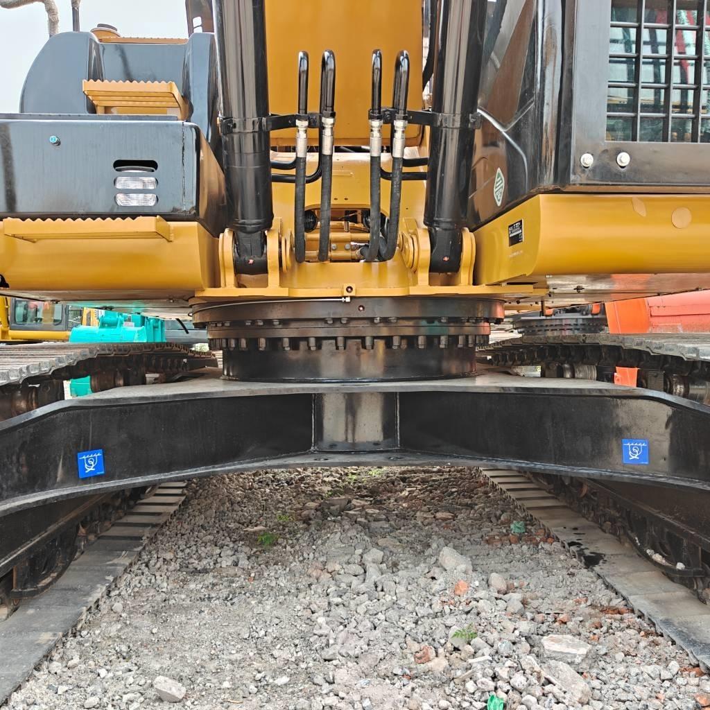CAT 323D Lánctalpas kotrók