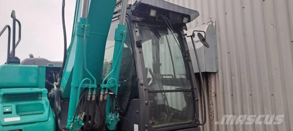 Kobelco SK130LC-11 Lánctalpas kotrók