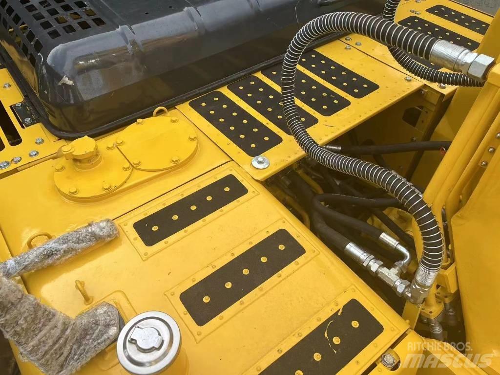 Komatsu PC 130 Lánctalpas kotrók