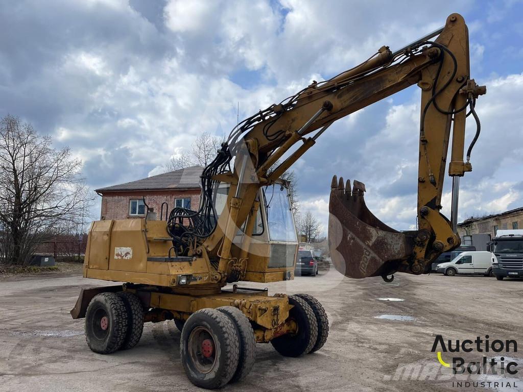 Liebherr A 900 C Gumikerekes kotrók