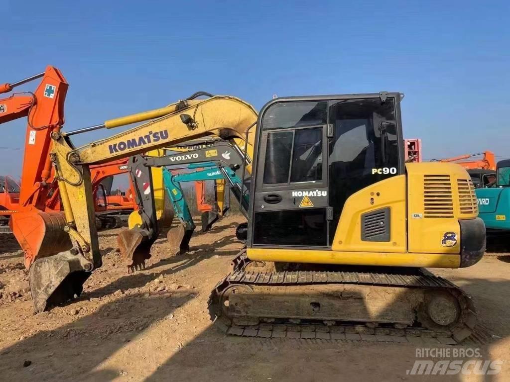 Komatsu PC 70 Lánctalpas kotrók