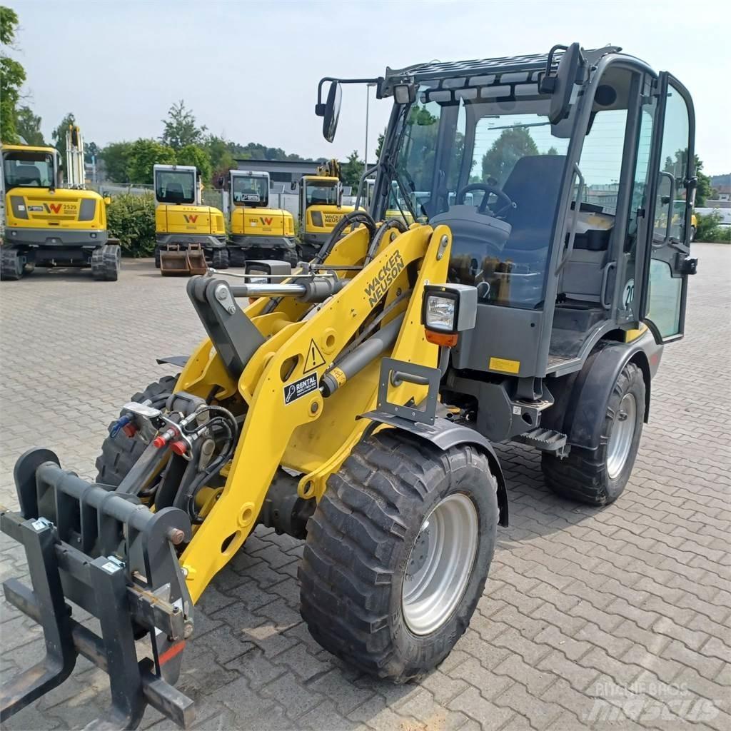 Wacker Neuson WL38 Gumikerekes homlokrakodók