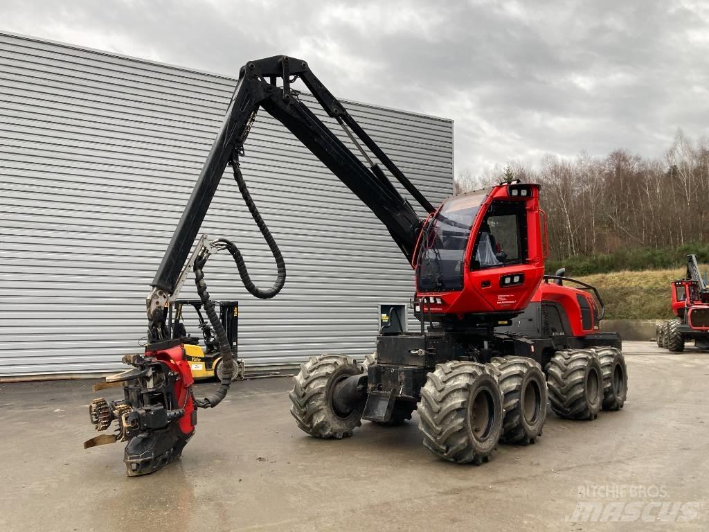 Komatsu 901 XC Betakarítók