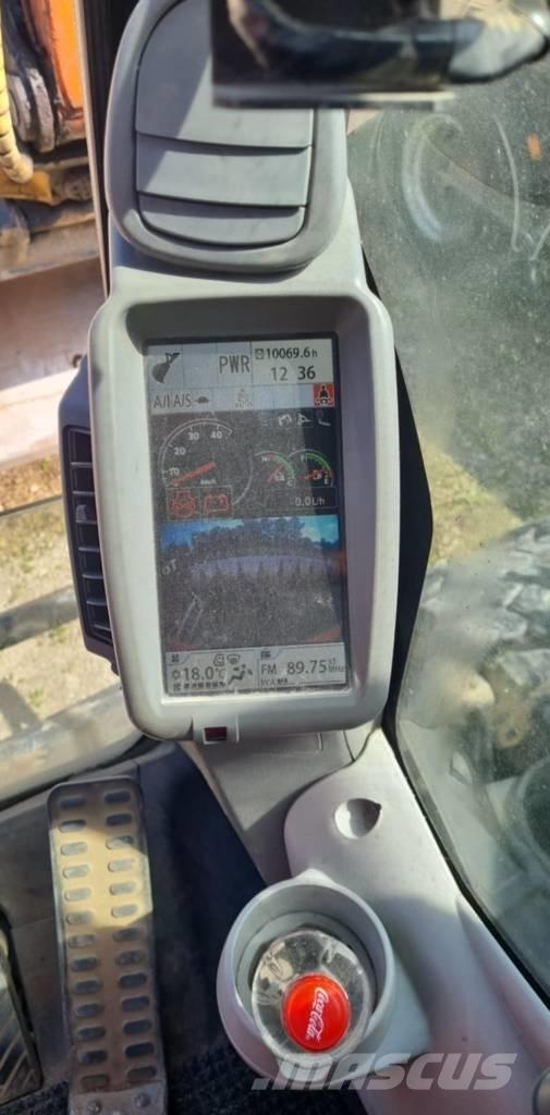 Hitachi ZX140W-5B Gumikerekes kotrók