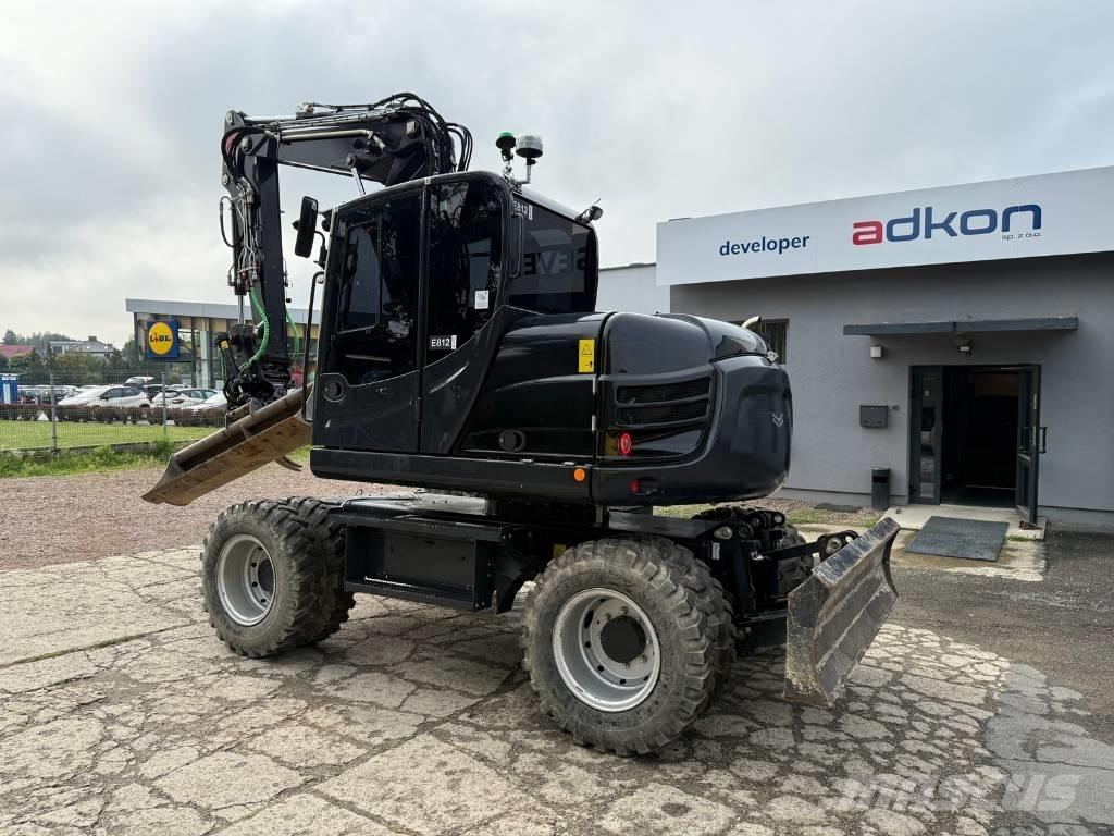 Yanmar B 110 W Gumikerekes kotrók