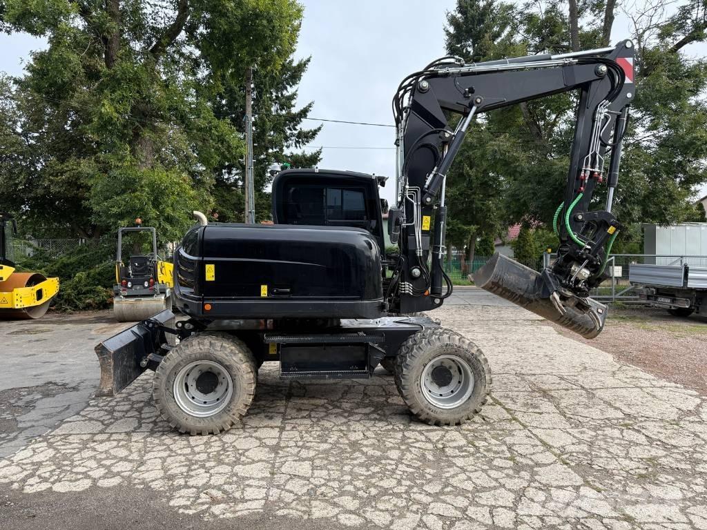 Yanmar B 110 W Gumikerekes kotrók