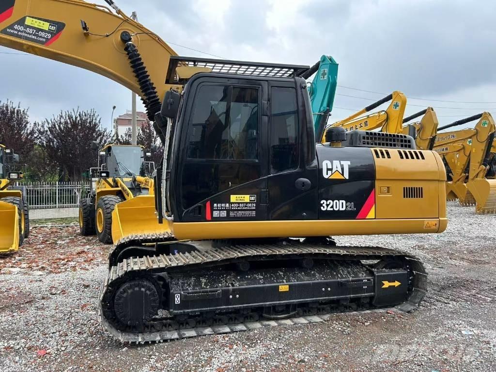 CAT 320 D Lánctalpas kotrók