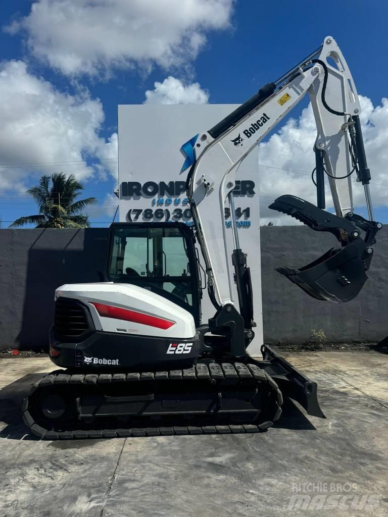 Bobcat E 85 Lánctalpas kotrók