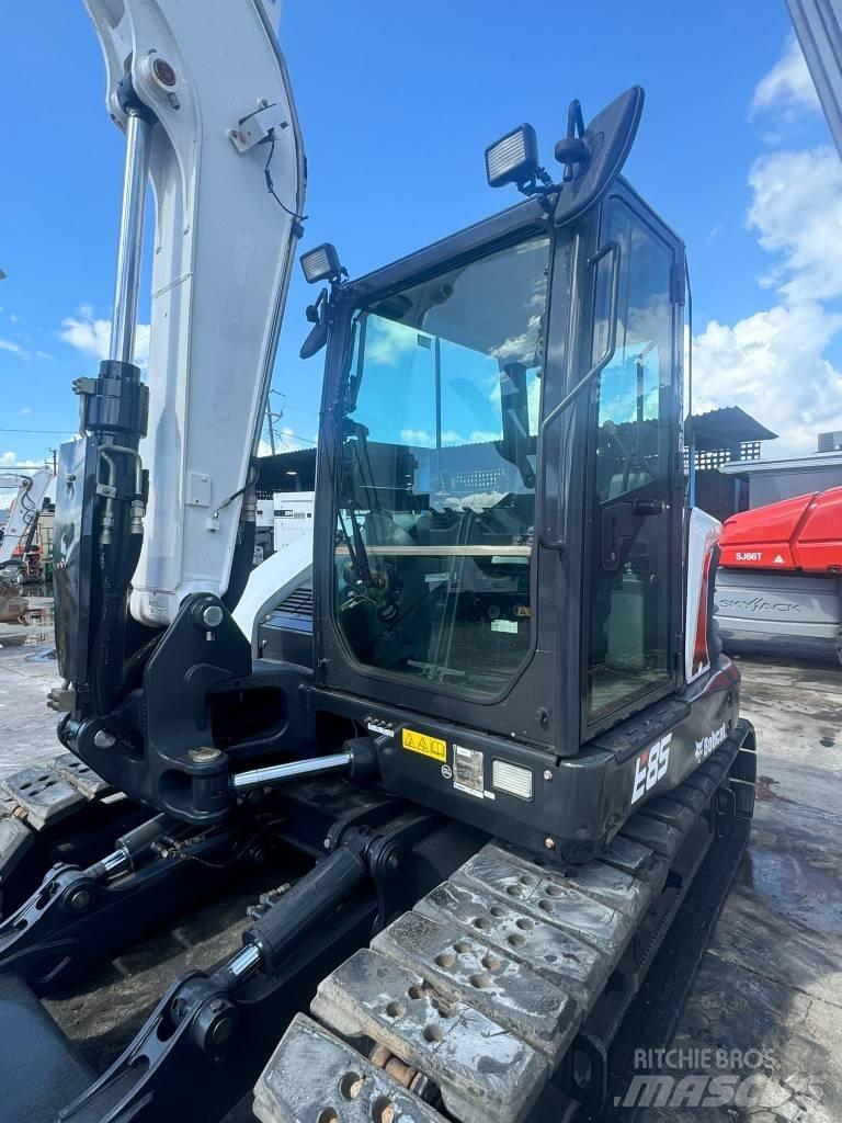 Bobcat E 85 Lánctalpas kotrók