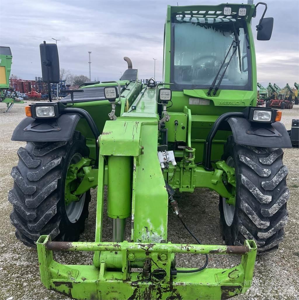 Merlo 42.7-140 Teleszkópos mezőgazdasági rakodók
