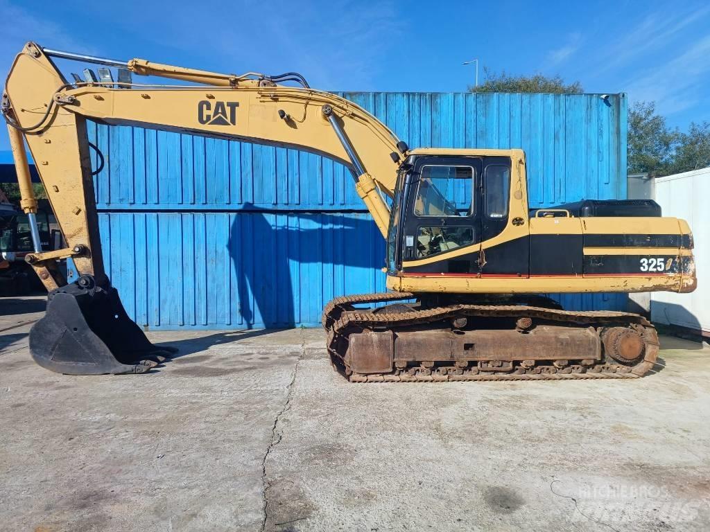 CAT 325 Lánctalpas kotrók