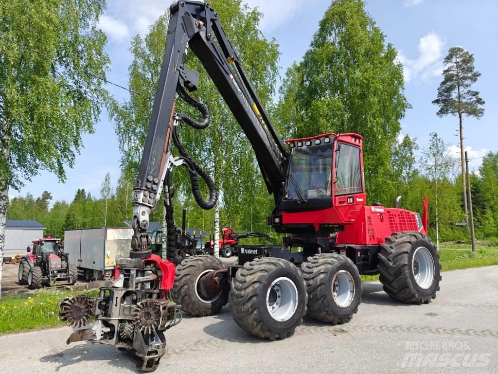 Valmet 901TX Betakarítók