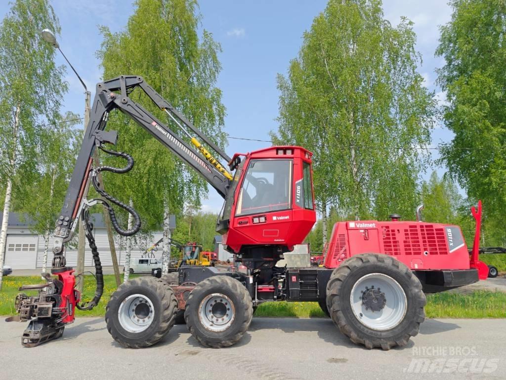 Valmet 901TX Betakarítók