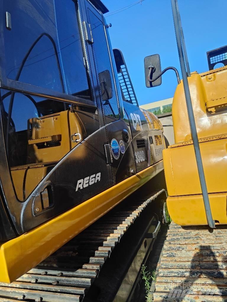 CAT 330 D Lánctalpas kotrók