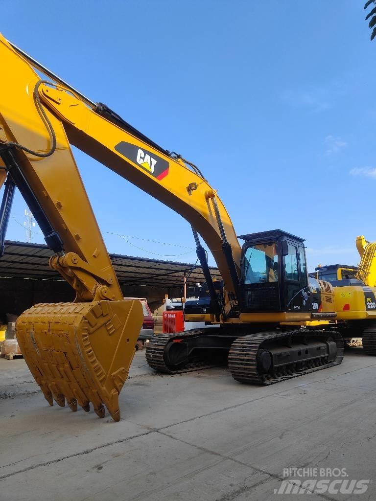 CAT 330 D Lánctalpas kotrók