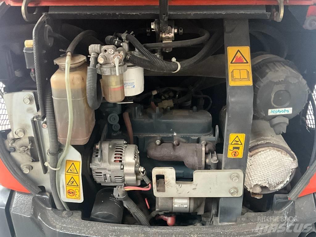 Kubota KX 015-4 Mini kotrók < 7t