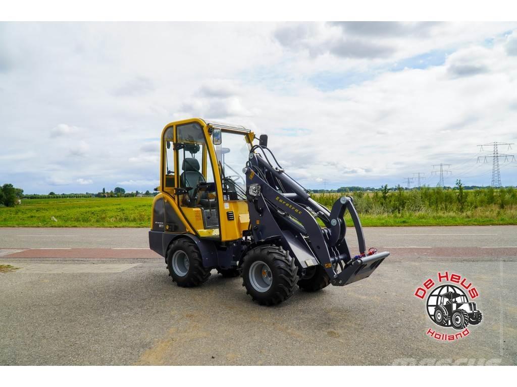 Eurotrac W11 Gumikerekes homlokrakodók