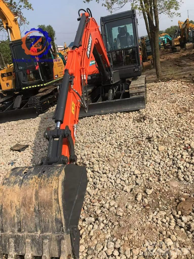 Doosan DX 60 Mini kotrók < 7t