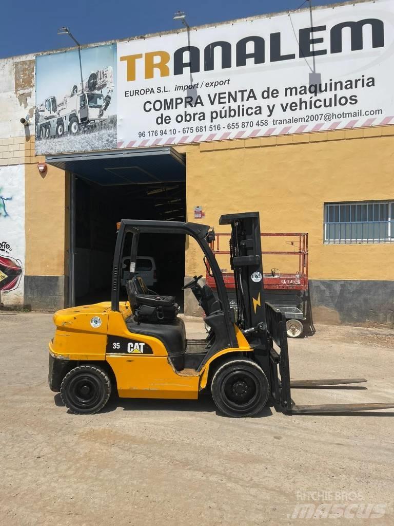 CAT 35 Dízel targoncák