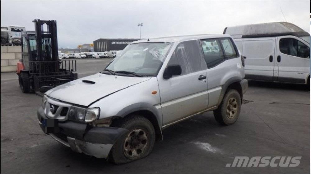 Nissan Terrano II Kistehergépjárművek