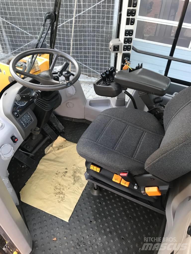 Volvo L120H Gumikerekes homlokrakodók