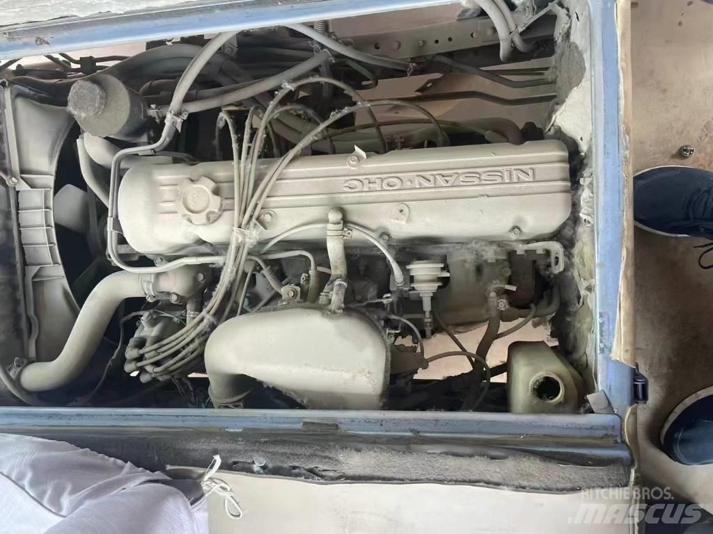 Nissan Civilian Távolsági buszok