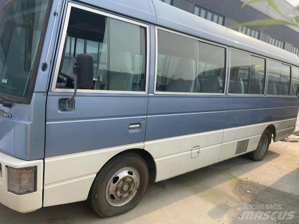 Nissan Civilian Távolsági buszok