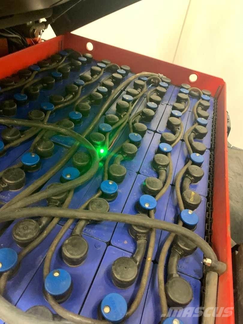 Linde E25 Elektromos targoncák