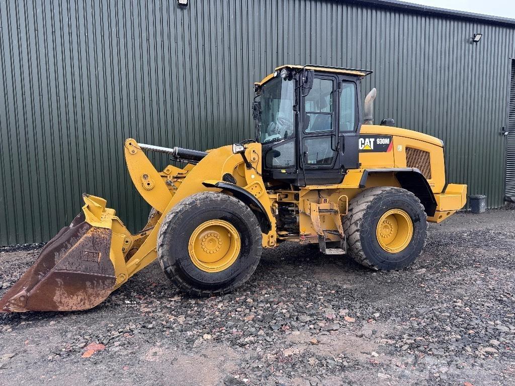 CAT 930 M Gumikerekes homlokrakodók