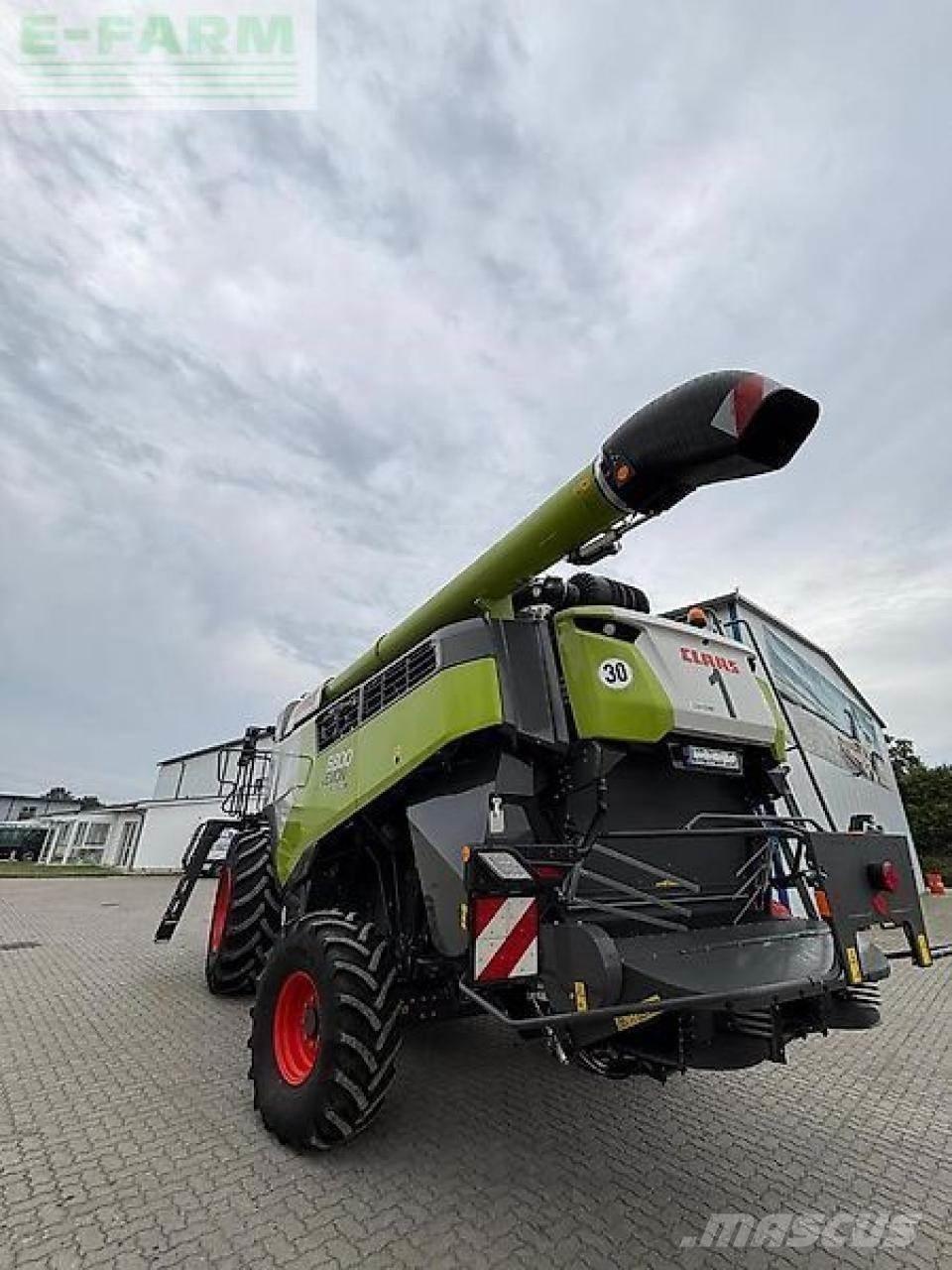 CLAAS lexion 6800 Kombájnok