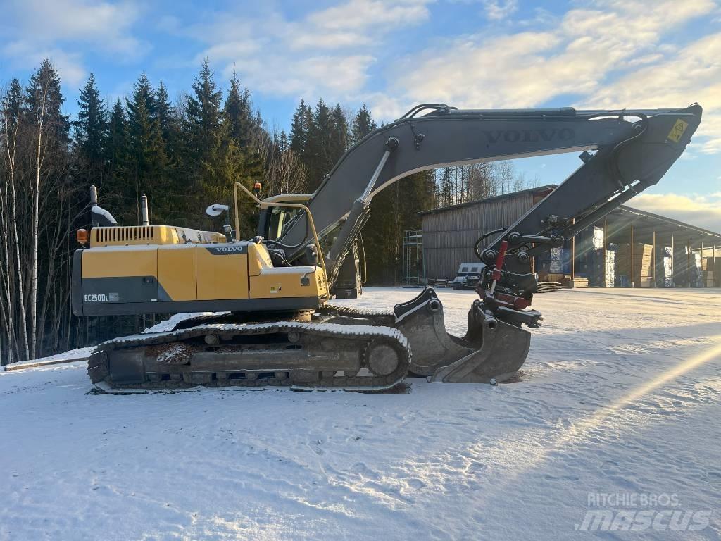 Volvo EC 250 D L Lánctalpas kotrók