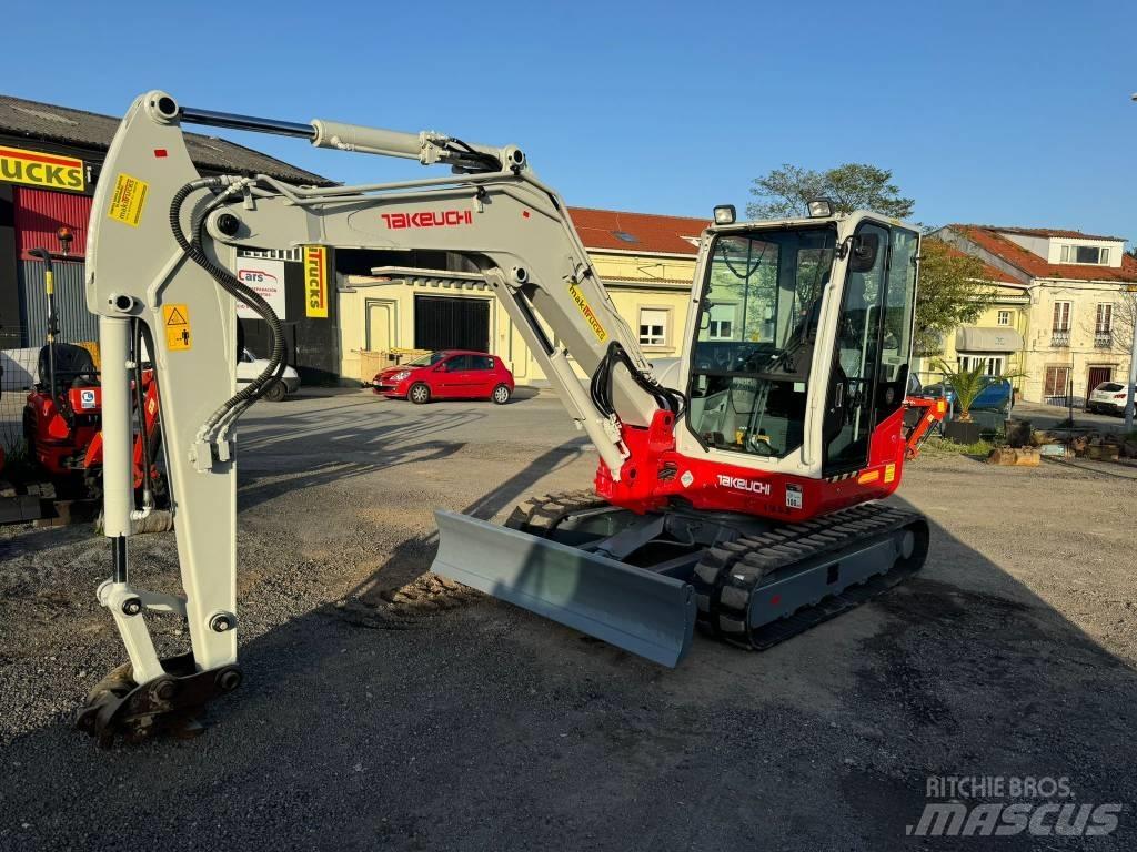Takeuchi TB 260 Mini kotrók < 7t