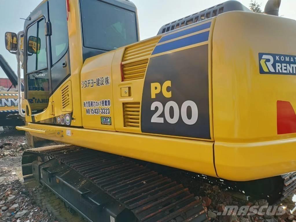 Komatsu PC 200-8 Lánctalpas kotrók