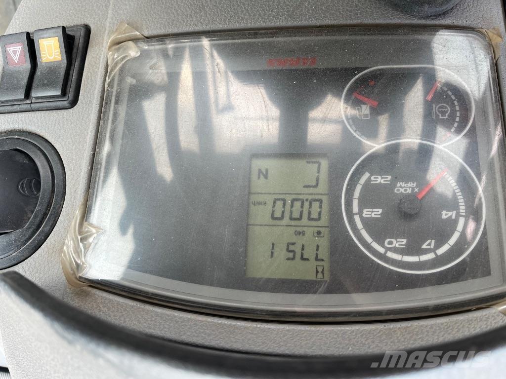 CLAAS Arion 610 C Traktorok