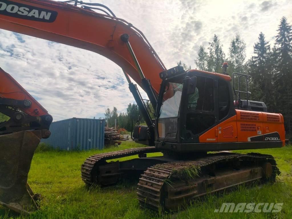 Doosan DX 300 LC Lánctalpas kotrók