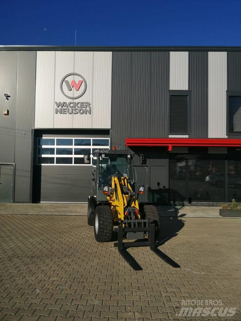 Wacker Neuson WL38 Gumikerekes homlokrakodók