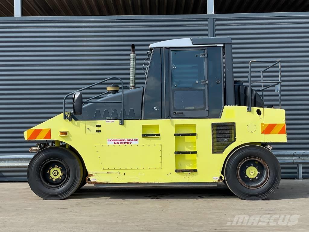 Ammann AP 240 Pneumatikus kerekes hengerek