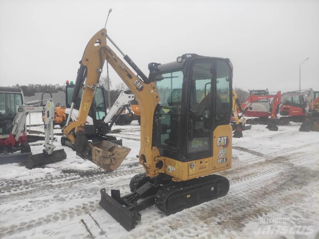 CAT 301.6 Mini kotrók < 7t