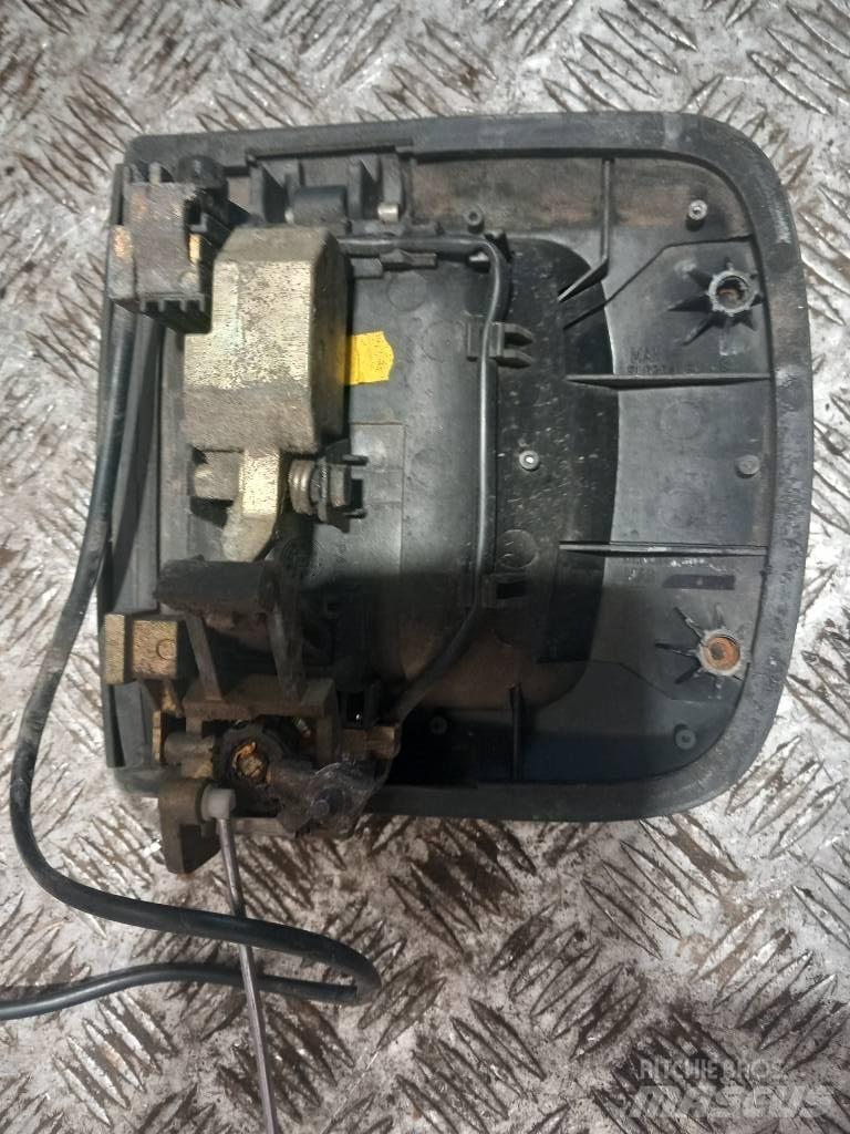 MAN TGA 81626416074 Vezetőfülke és belső tartozékok