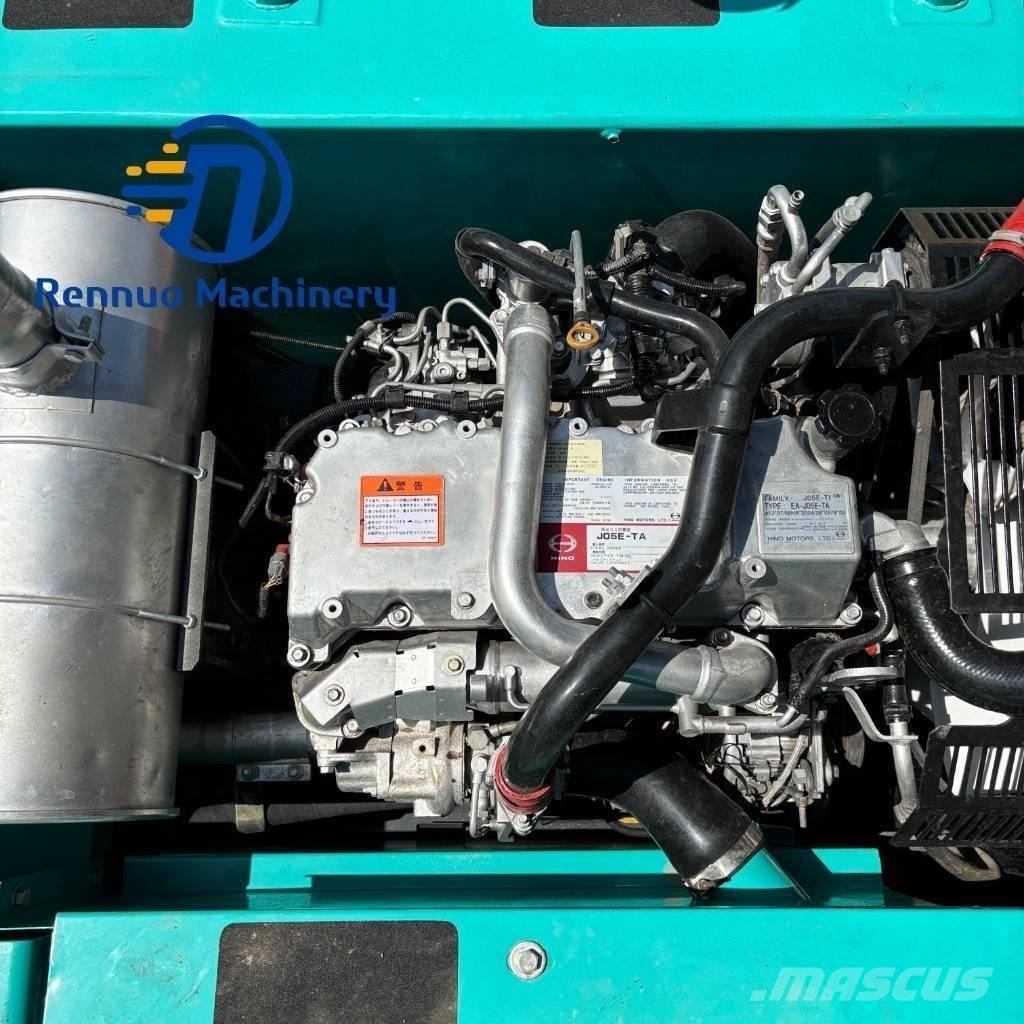 Kobelco SK 200 Lánctalpas kotrók