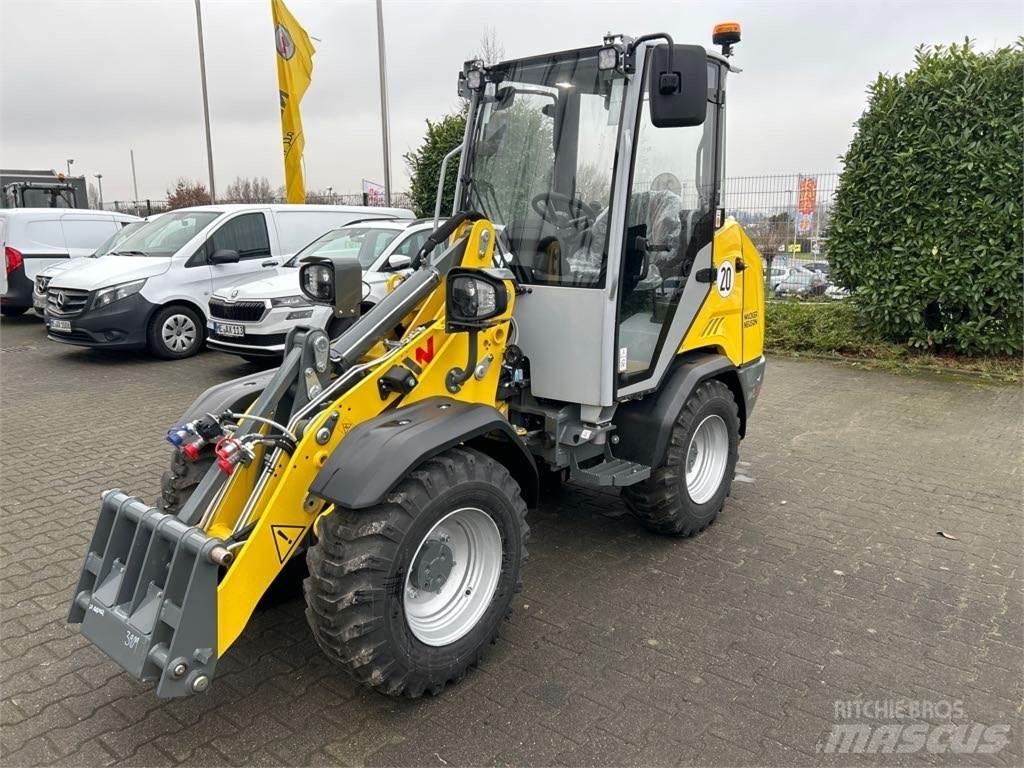 Wacker Neuson WL28 Gumikerekes homlokrakodók