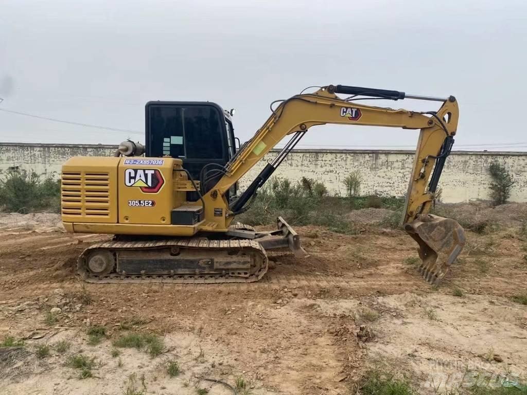 CAT 305.5E2 Mini kotrók < 7t