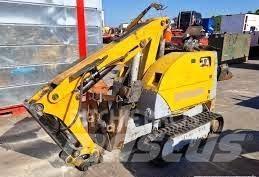 Brokk 180 Bontásra használt kotrók
