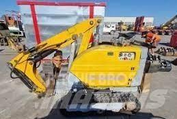Brokk 180 Bontásra használt kotrók