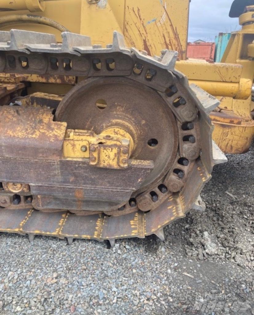 CAT D 5 C lánctalpas dózerek
