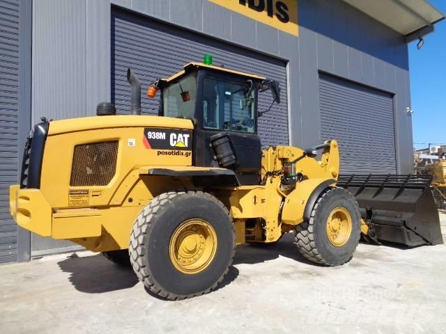 CAT 938M Gumikerekes homlokrakodók